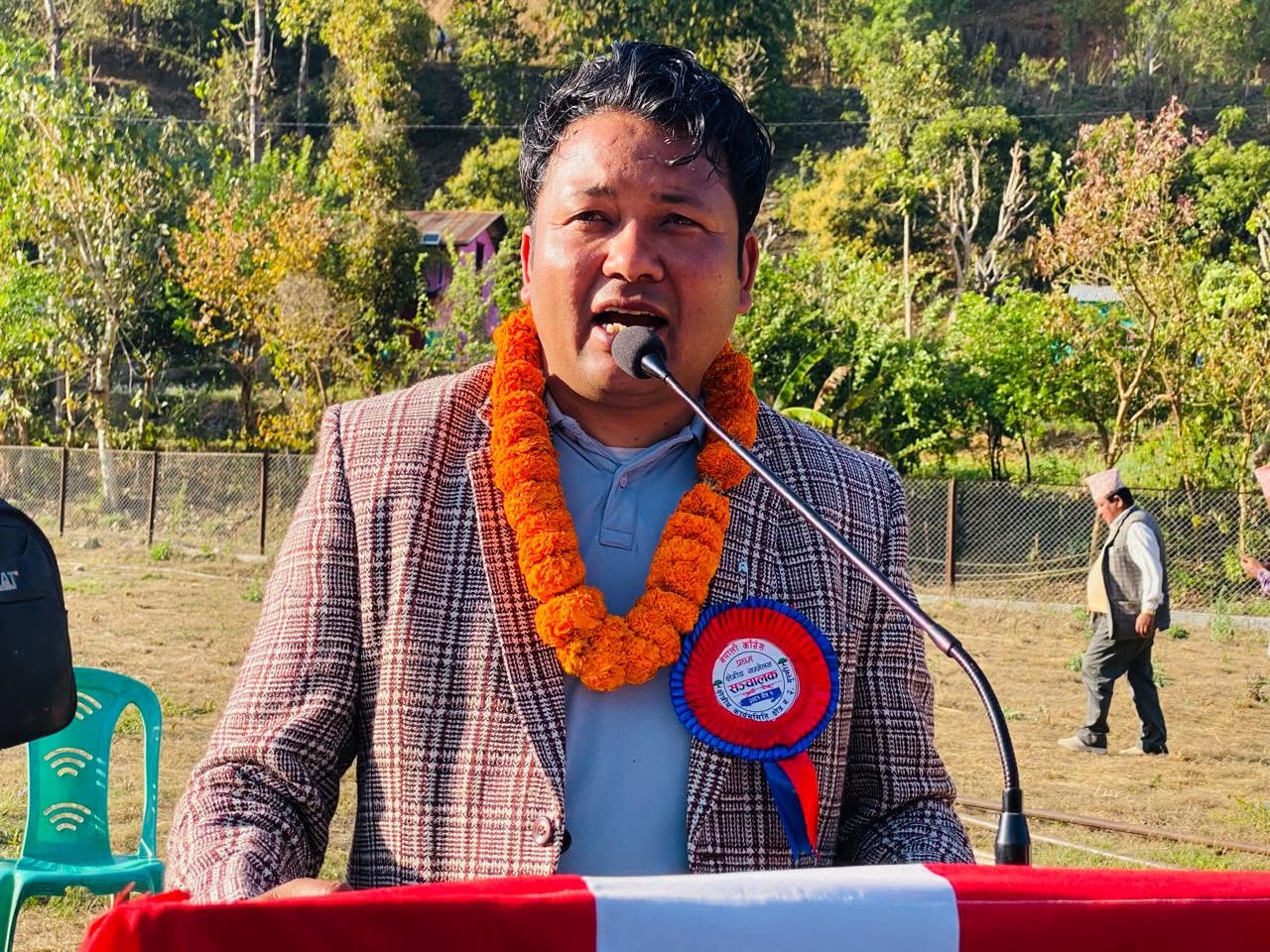 नेविसंघबाट उदाएका बस्नेत काँग्रेसको क्षेत्रीय सभापति बन्ने दाउमा